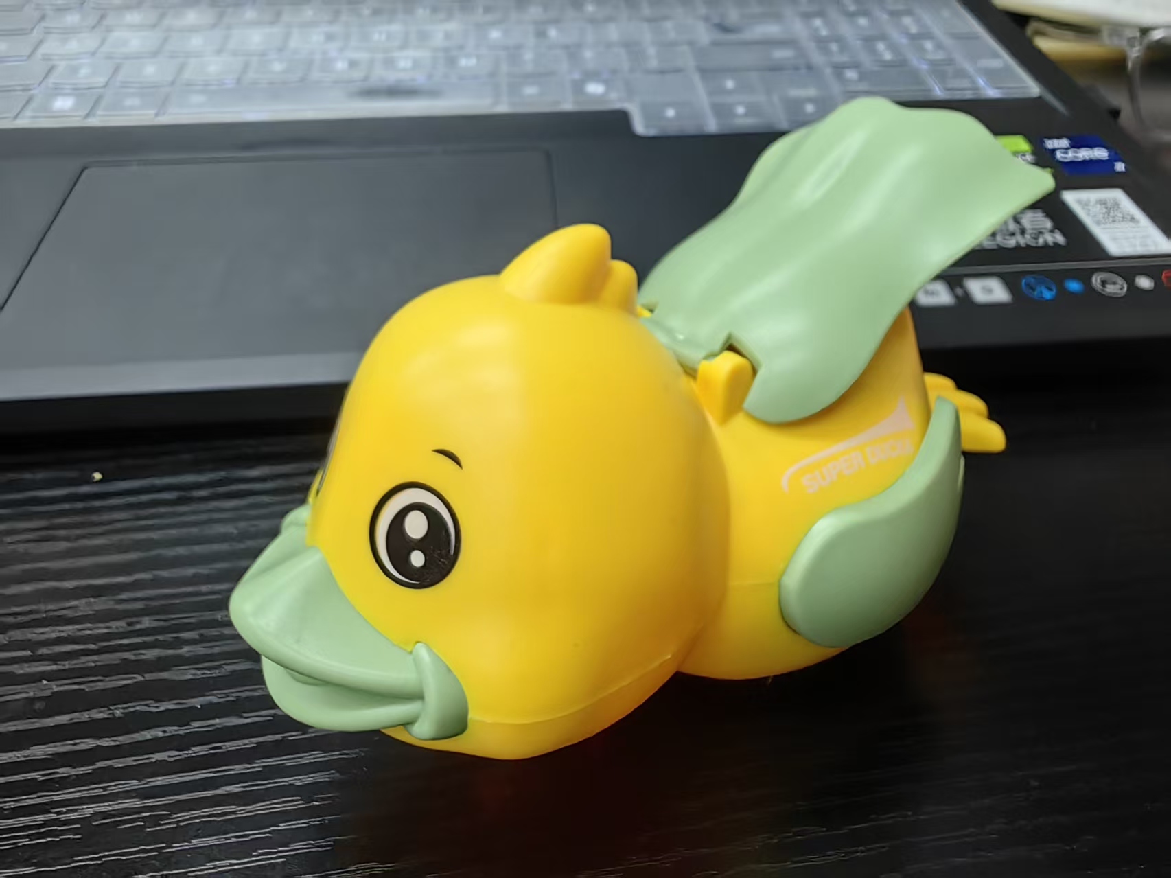 Colorful duckling toys, water guns, water play toys, water supplies, children's toys, water games, fun water gun decorations Item Picture