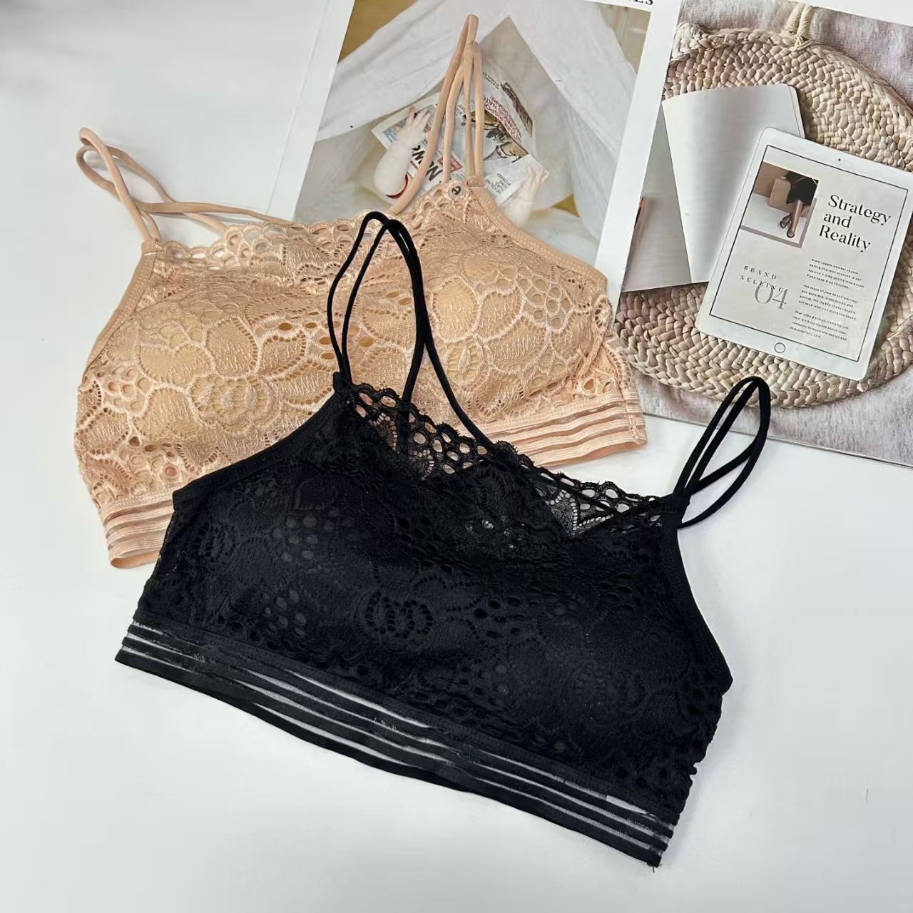 8855# Export to the Middle East and Africa, stock women's vests, broadband solid color, comfortable, sexy and interesting vests, beautiful back, detachable chest pad, back center underwear, QNI Specification drawing