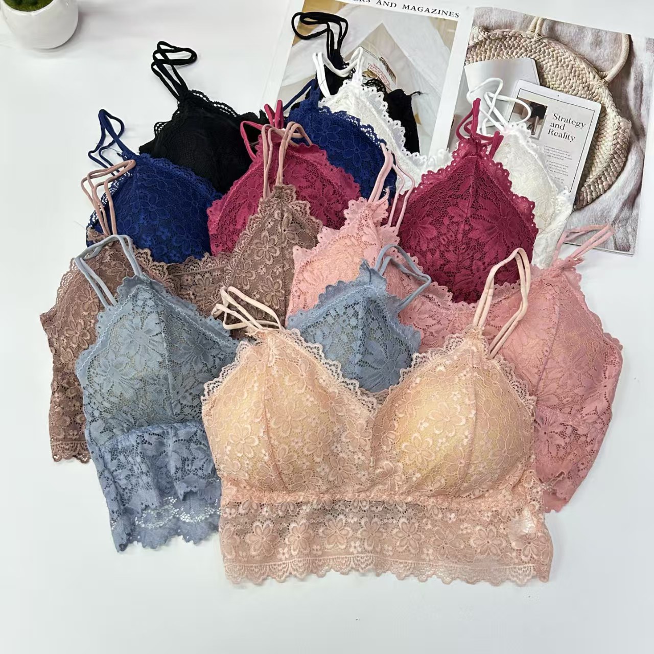 3018# Export to the Middle East and Africa, stock women's vest, broadband solid color, comfortable, sexy and interesting vest, beautiful back, detachable chest pad, back center, underwear QNI full figure
