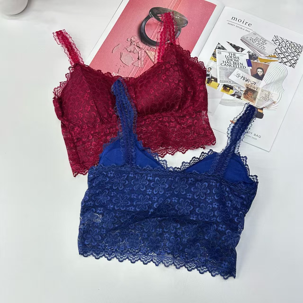 555# Export to the Middle East and Africa, stock women's vests, broadband solid color, comfortable, sexy and interesting vests, beautiful back, detachable chest pad, back center underwear, QNI Application Scenario