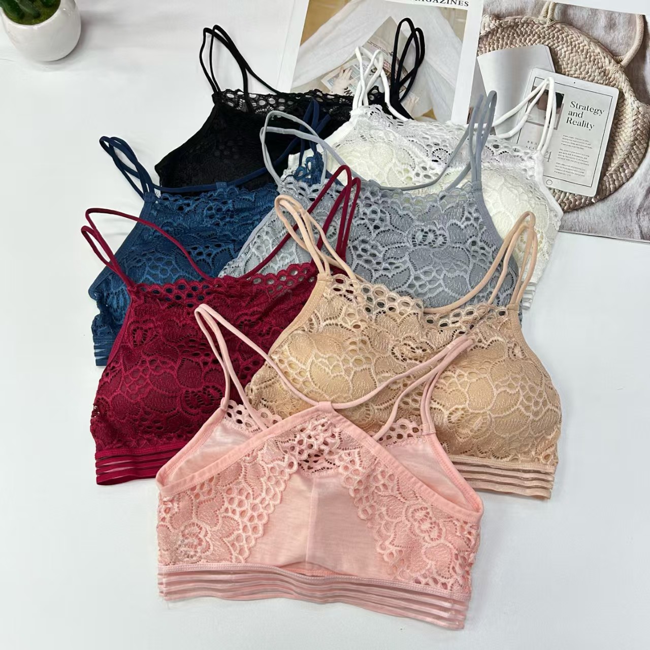 8855# Export to the Middle East and Africa, stock women's vests, broadband solid color, comfortable, sexy and interesting vests, beautiful back, detachable chest pad, back center underwear, QNI Item Picture