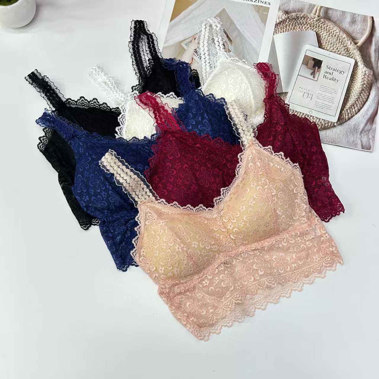555# Export to the Middle East and Africa, stock women's vests, broadband solid color, comfortable, sexy and interesting vests, beautiful back, detachable chest pad, back center underwear, QNI Item Picture