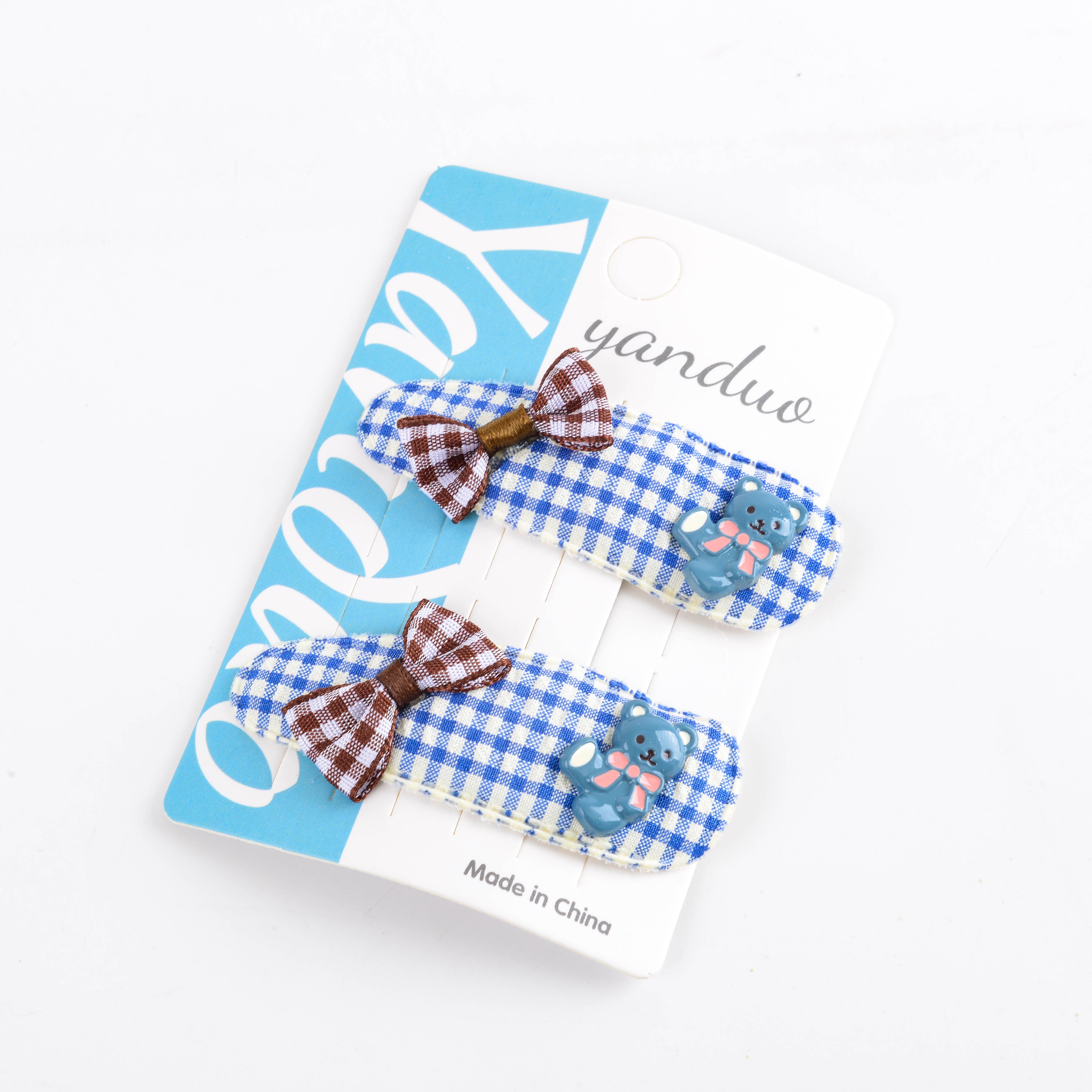 A cute and adorable baby hairpin, a children's milk coffee-colored hairpin headwear, a New Year's Day children's headwear Application Scenario