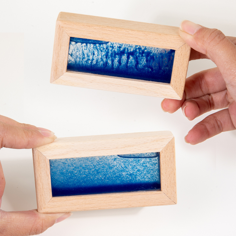 Light and shadow building blocks, color window light transmission, color cognition building blocks, acrylic rainbow building blocks, geometric shape teaching AIDS, creative building blocks, sand, beads, water sensory building blocks, 22 pieces Application Scenario