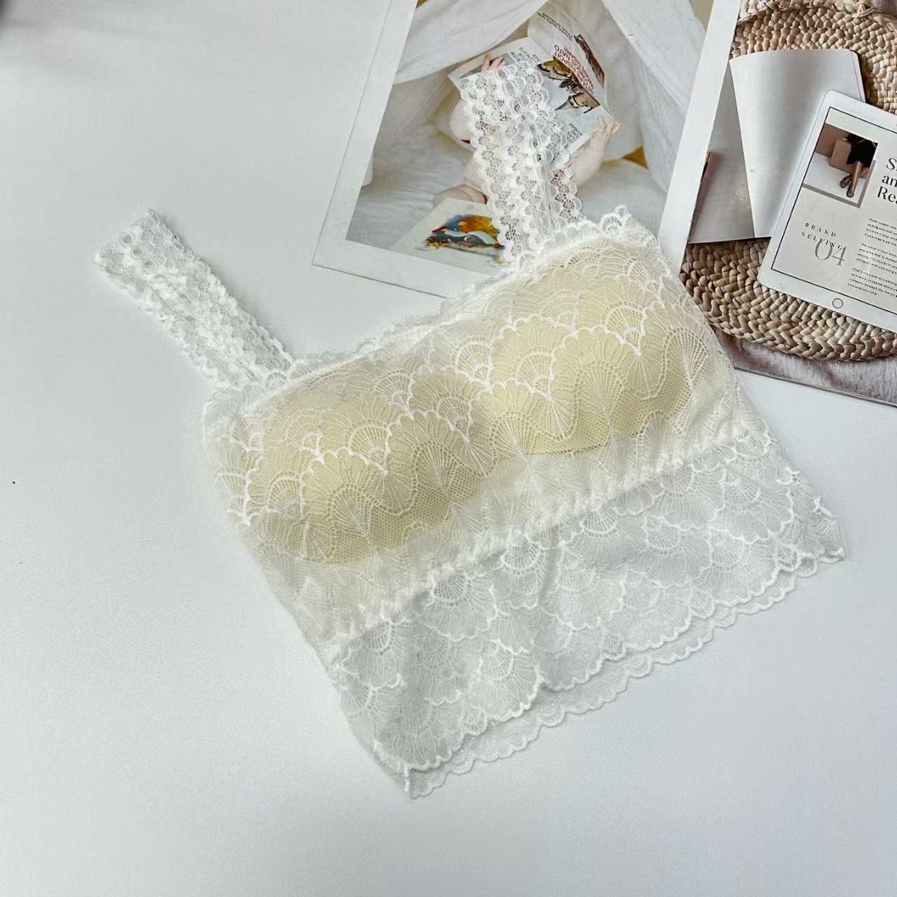 8802# Foreign trade export Middle East and Africa inventory Women's vest, broadband solid color, comfortable, sexy and interesting vest, beautiful back, detachable chest pad, back center, underwear QNI Specification drawing