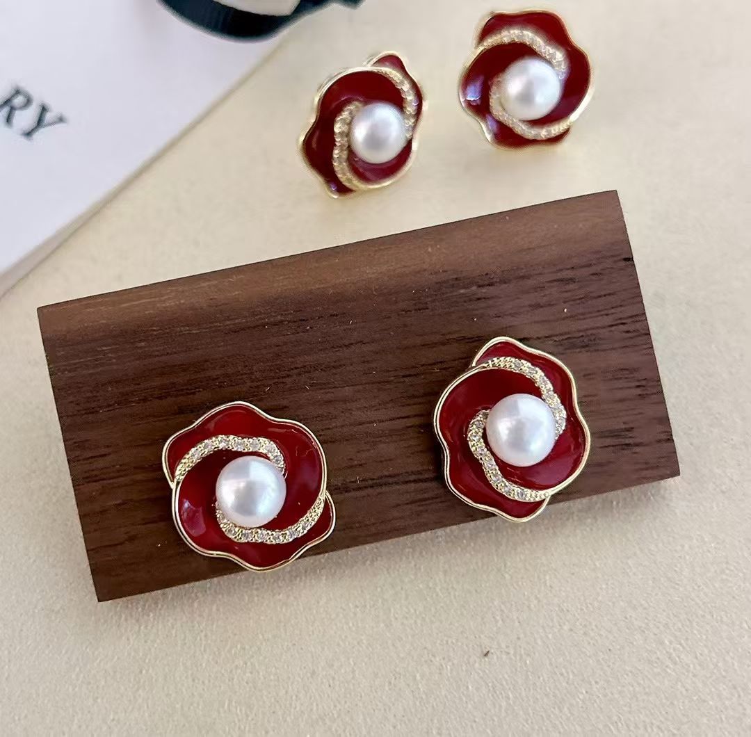 新款上新气质爆款来袭鸢尾花系列珍珠项链珍珠项链白底实物图