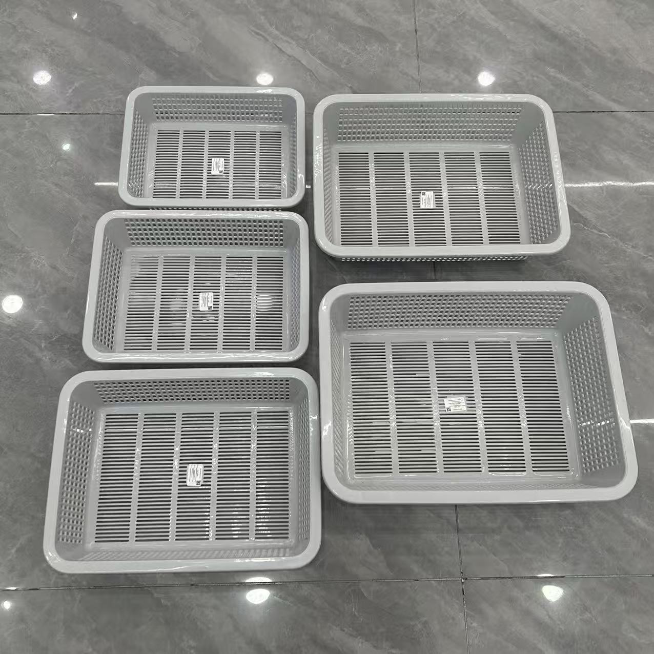 Rectangular hollowed-out draining basket, multi-functional storage basket, universal sorting basket for vegetables, fruits and sundries, small frame sorting box, storage container, multi-functional storage basket Specification image