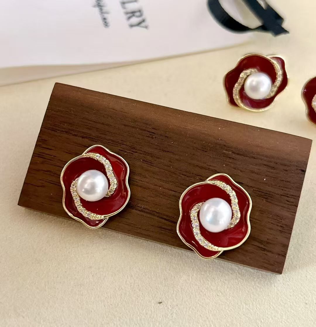 新款上新气质爆款来袭鸢尾花系列珍珠项链珍珠项链细节图