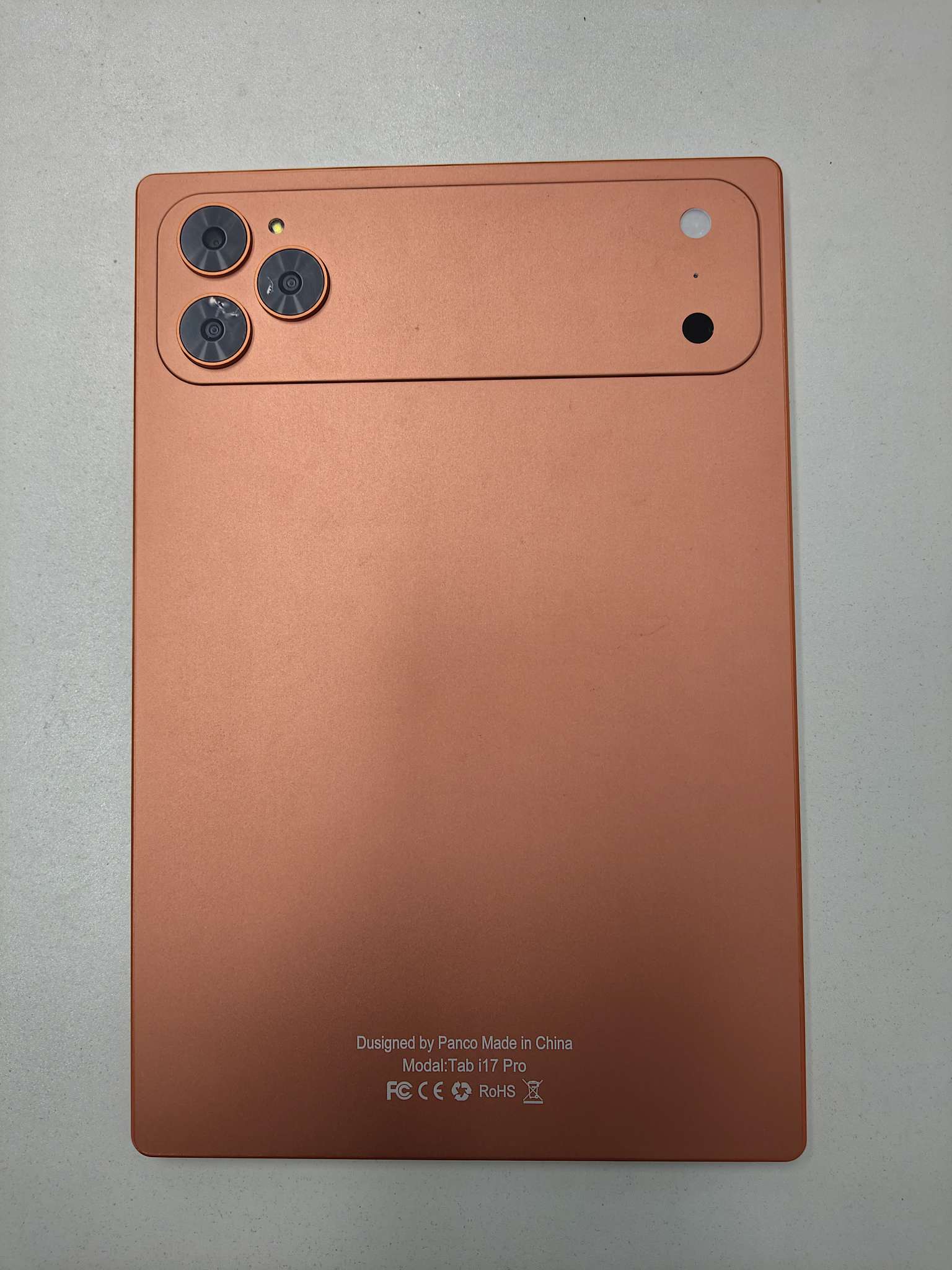 【数码电脑】高清轻薄便携笔记本电脑 8GB内存 256GB固态存储适用办公学习  
【数码产品】多功能数码相机高清旅游拍细节图