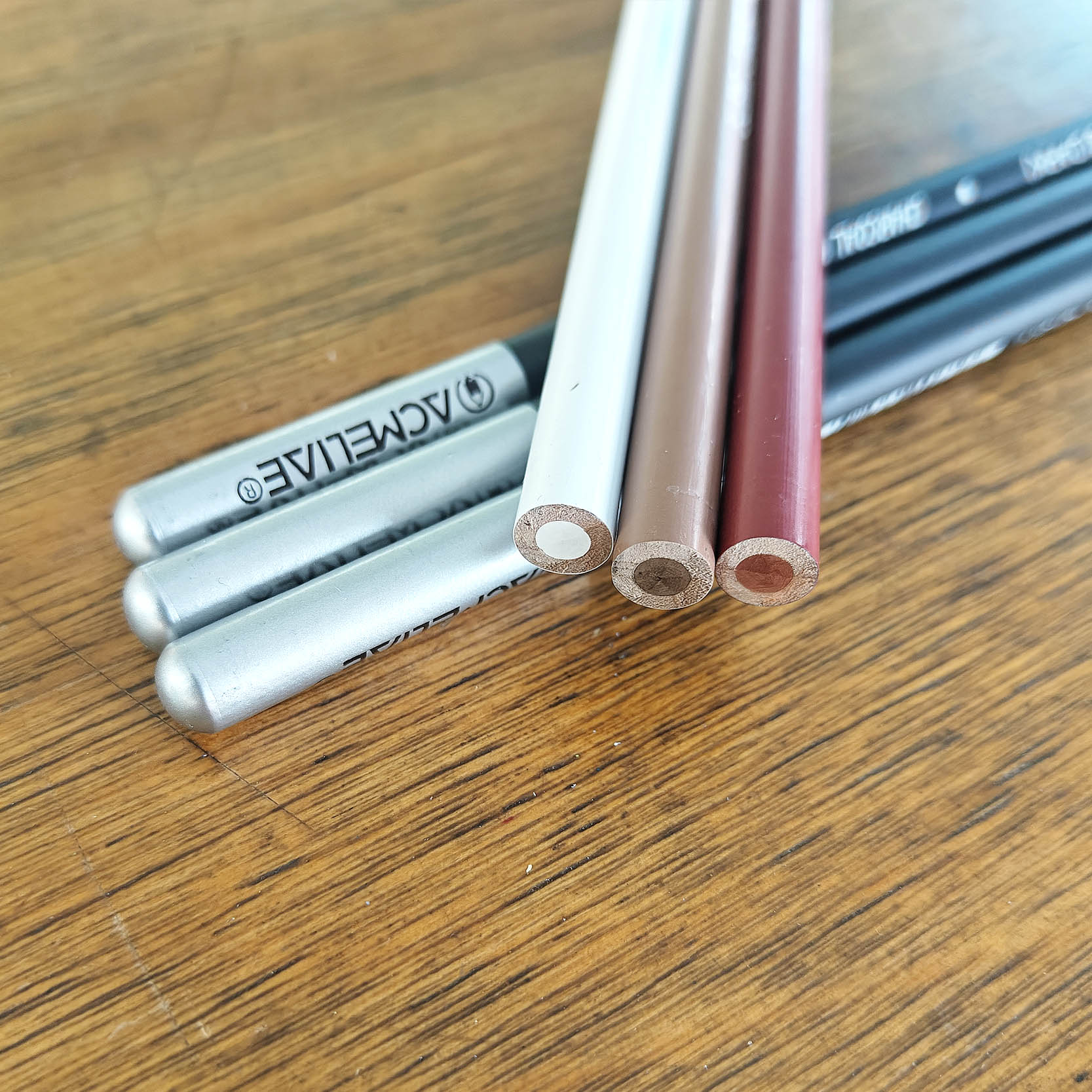 ACMELIAE C0006 6PCS Charcoal Pencil/ Tin Box Specification drawing