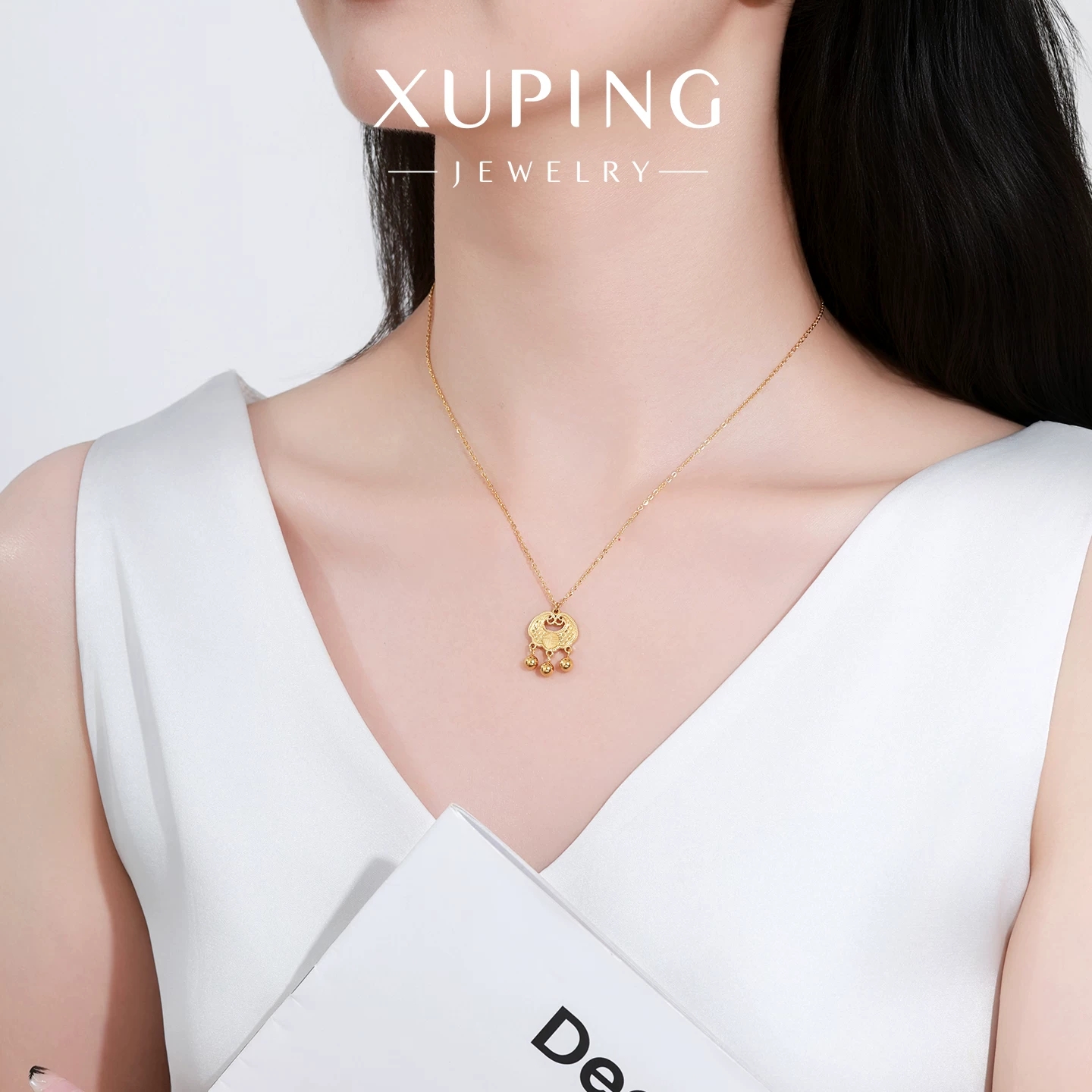 Xuping Jewelry's Peace Lock imitation gold necklace is a fashionable and exquisite new Chinese-style light luxury high-end autumn and winter necklace for women Specification image