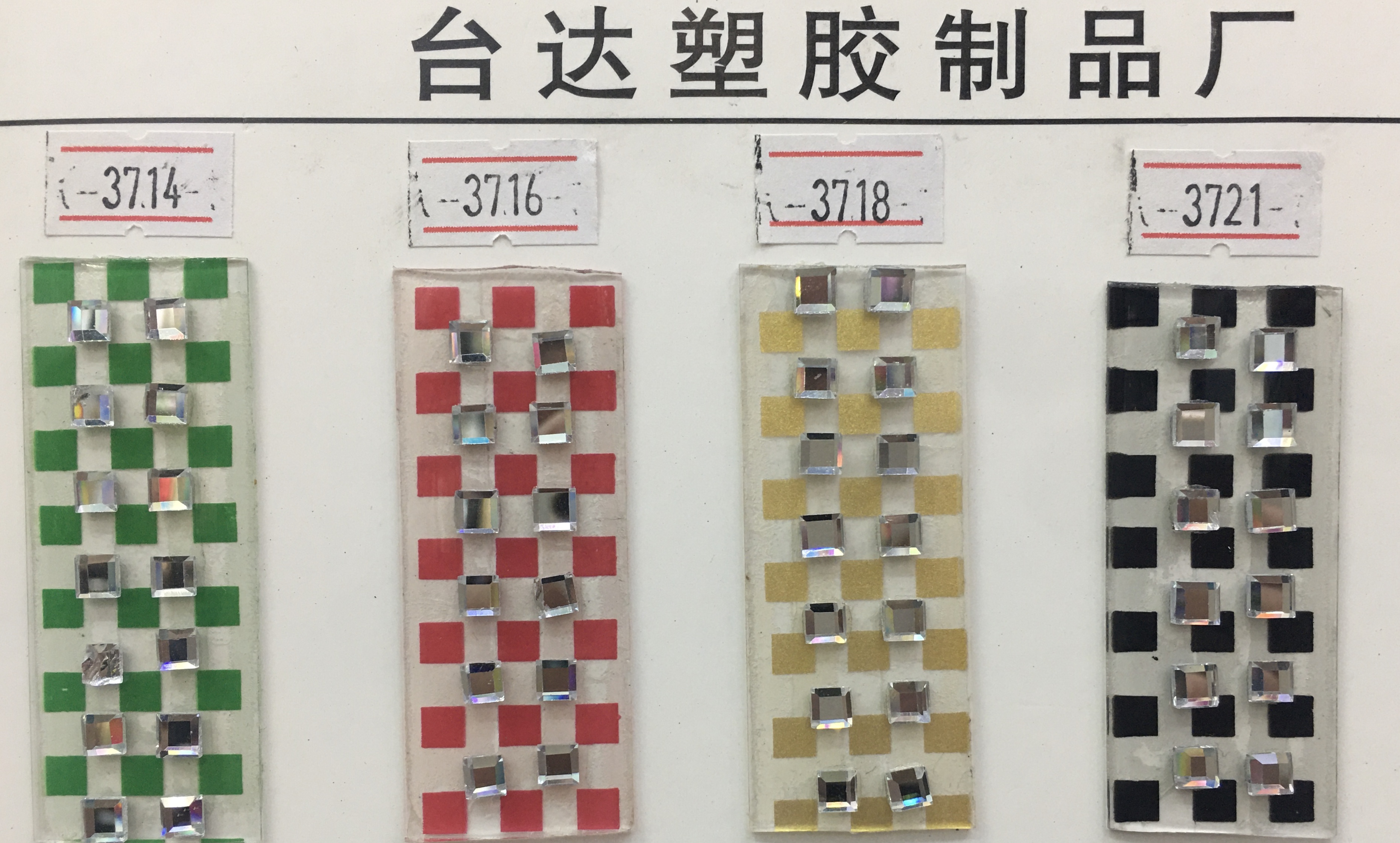 洞洞鞋配件/洞洞鞋金属配件/免系鞋带懒人/洞洞鞋配件金属/洞洞扣白底实物图