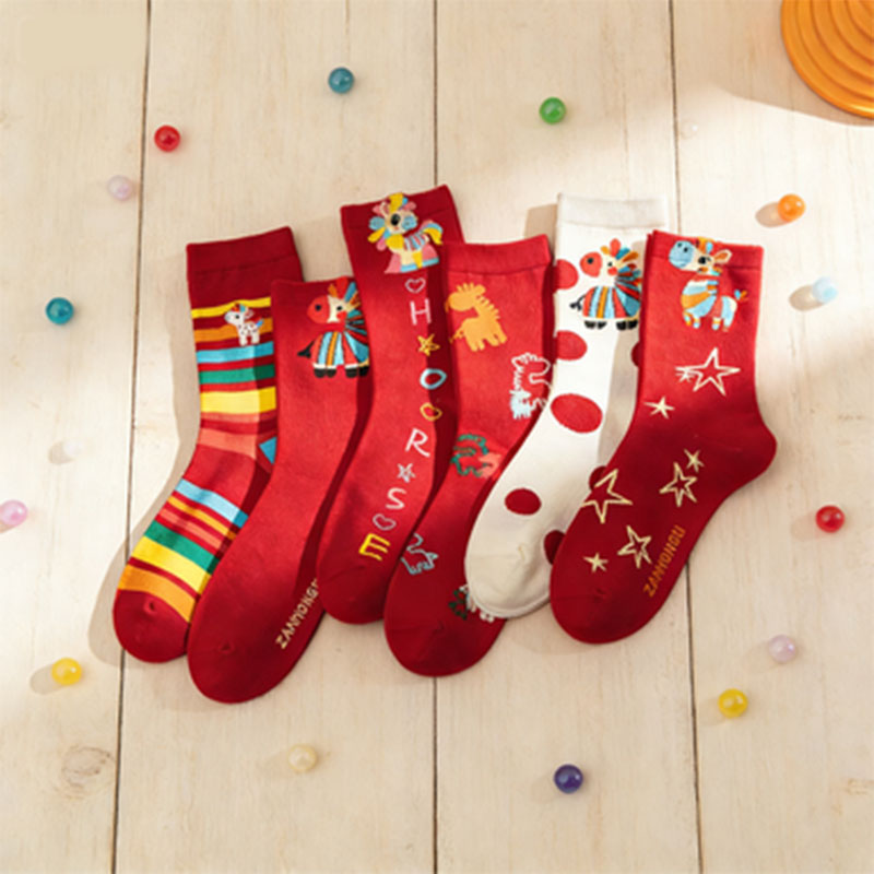袜子地摊一件代发马年红色袜子女新款中筒袜可爱卡通秋冬季本命年喜庆大红色长袜一件代发