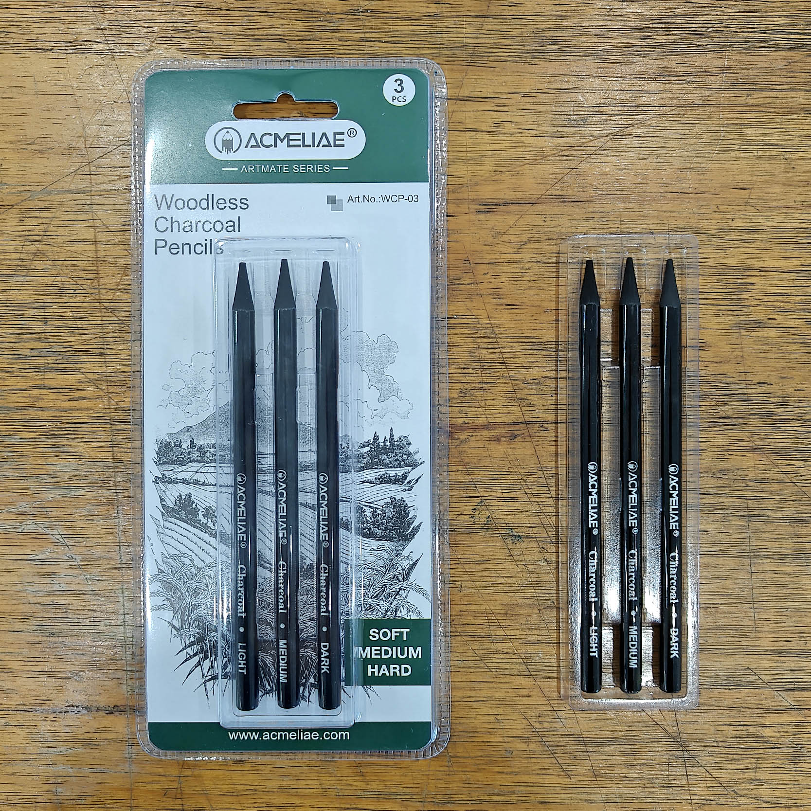 ACMELIAE Three Grade Woodfree Charcoal Pencil/Blister Card full figure