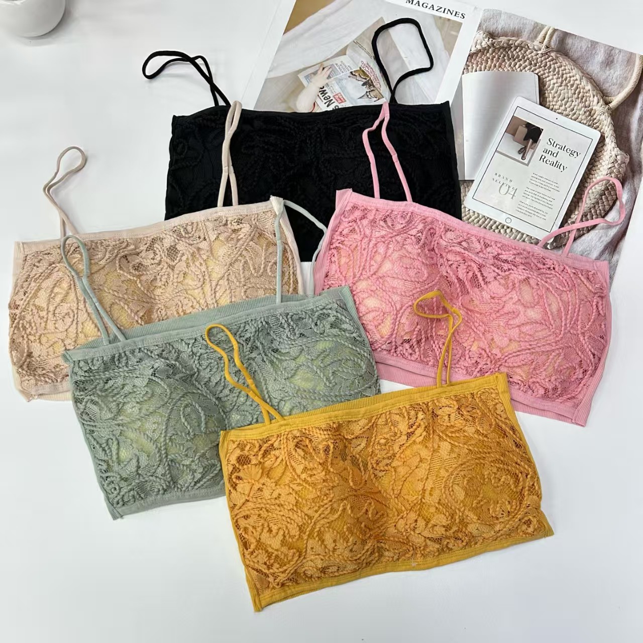 380# Export Middle East and Africa Women's halter bra, lace cup face halter bra, comfortable and sexy lingerie, beautiful back QNI full figure