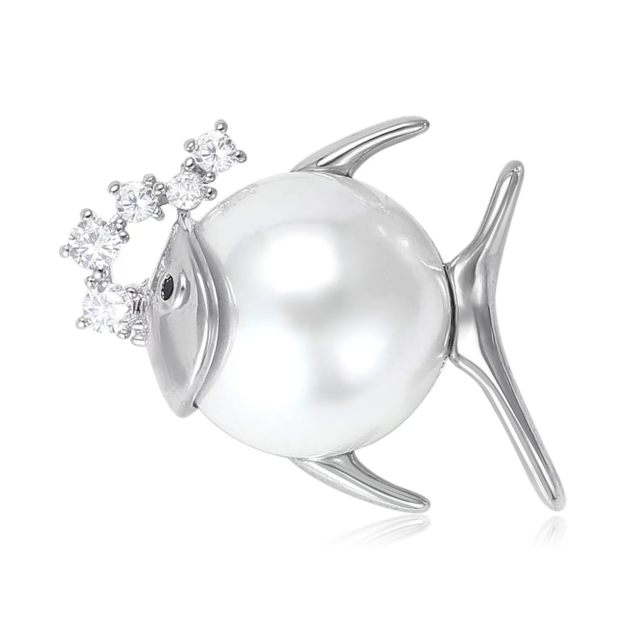 Micro-inlaid zircon cute pearl fish collar pin cartoon Marine creature brooch fashionable and simple shirt decoration pin Application Scenario