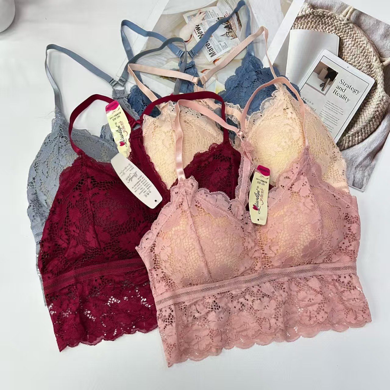 805#外贸出口中东非洲女士吊带无钢圈裹胸蕾丝杯面吊带美背舒适性感情趣内衣美背QNI