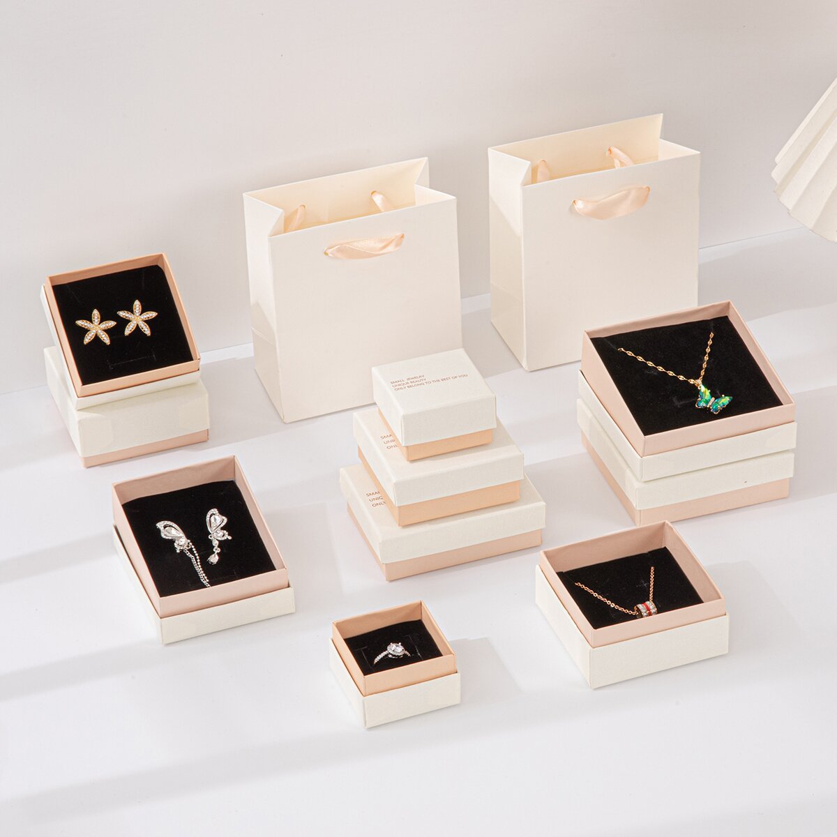 质感清新首饰盒 情人节礼物盒戒指饰品盒手镯项链包装天地盖礼盒