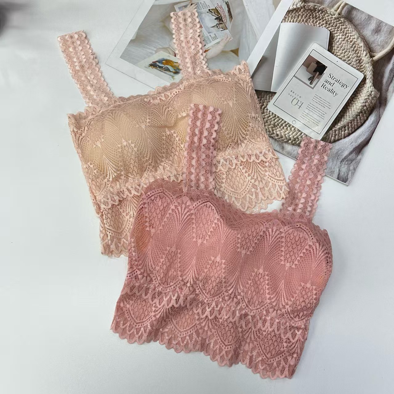 507# Export Middle East and Africa Halter top for women, broadband lace halter top, comfortable, breathable and sexy lace halter lingerie, QNI Specification drawing