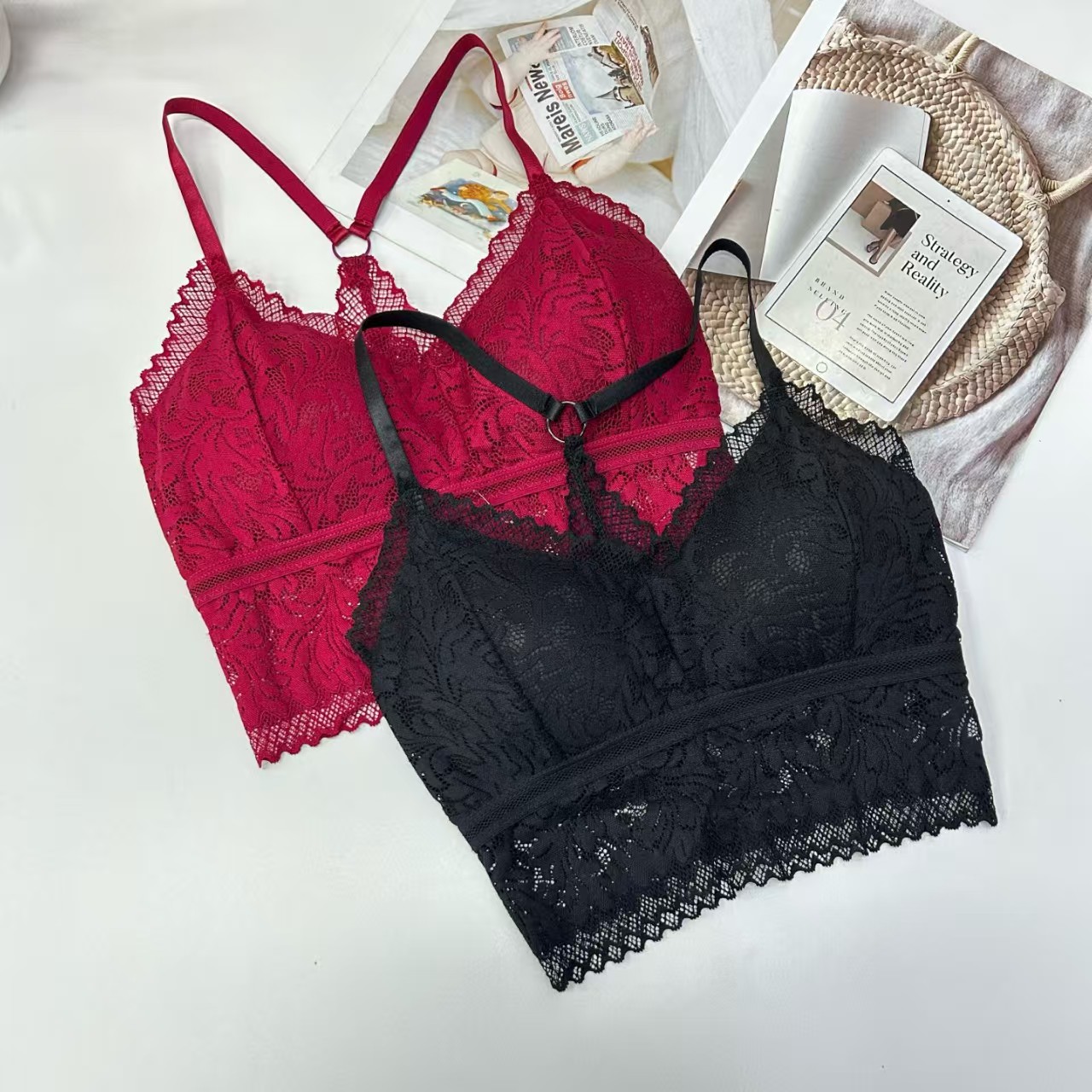204-L# Export Halter Vest, sexy gathering lace, no steel ring, short strapless and backless base layer lingerie, halter vest, erotic lingerie halter QNI details Picture