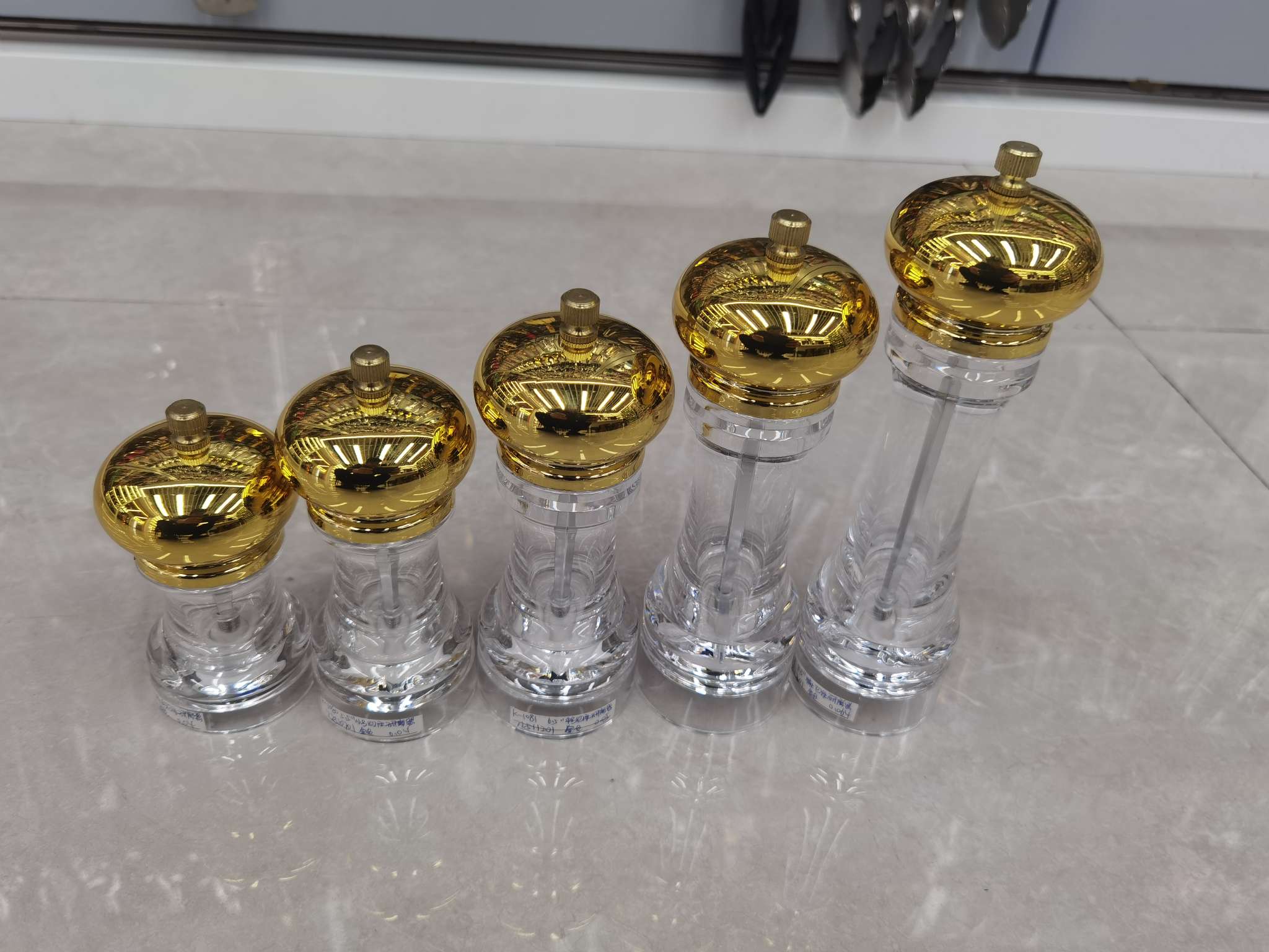 亚克力研磨器透明胡椒磨手动多用调味瓶花椒孜然胡椒香料研磨器金色款