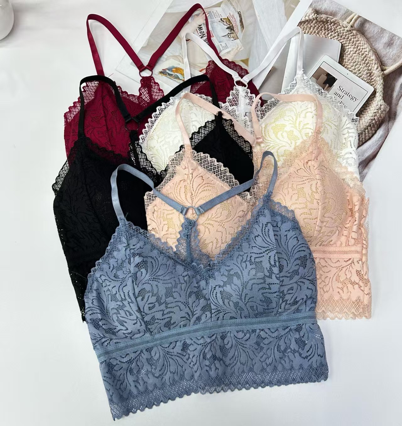 204-L# Export Halter Vest, sexy gathering lace, no steel ring, short strapless and backless base layer lingerie, halter vest, erotic lingerie halter QNI Item Picture