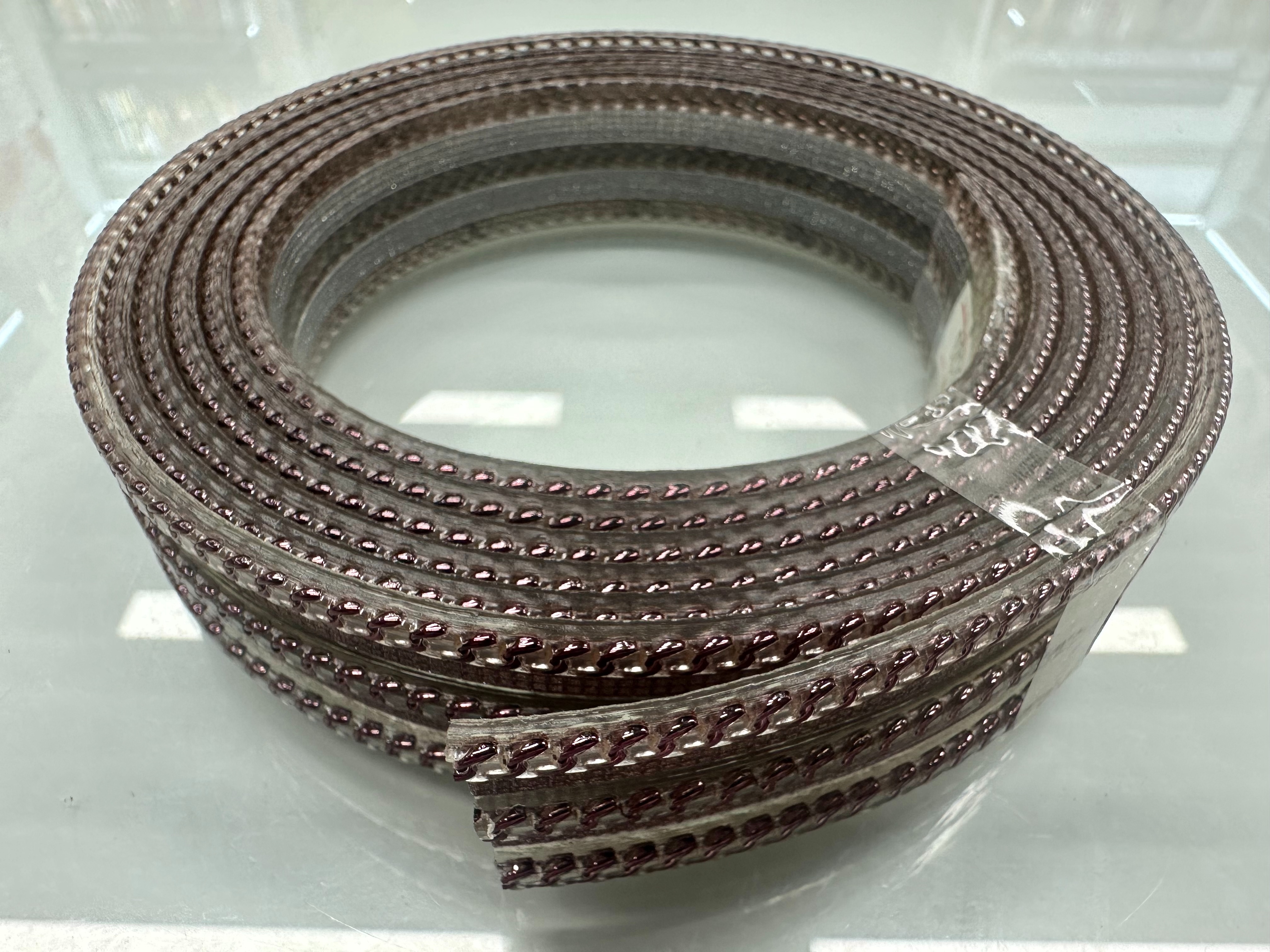 厂家定制各种颜色、规格、款式物超所质塑胶鞋材辅料、皮带辅料、饰品配件、箱包辅料#水钻抽条详情2