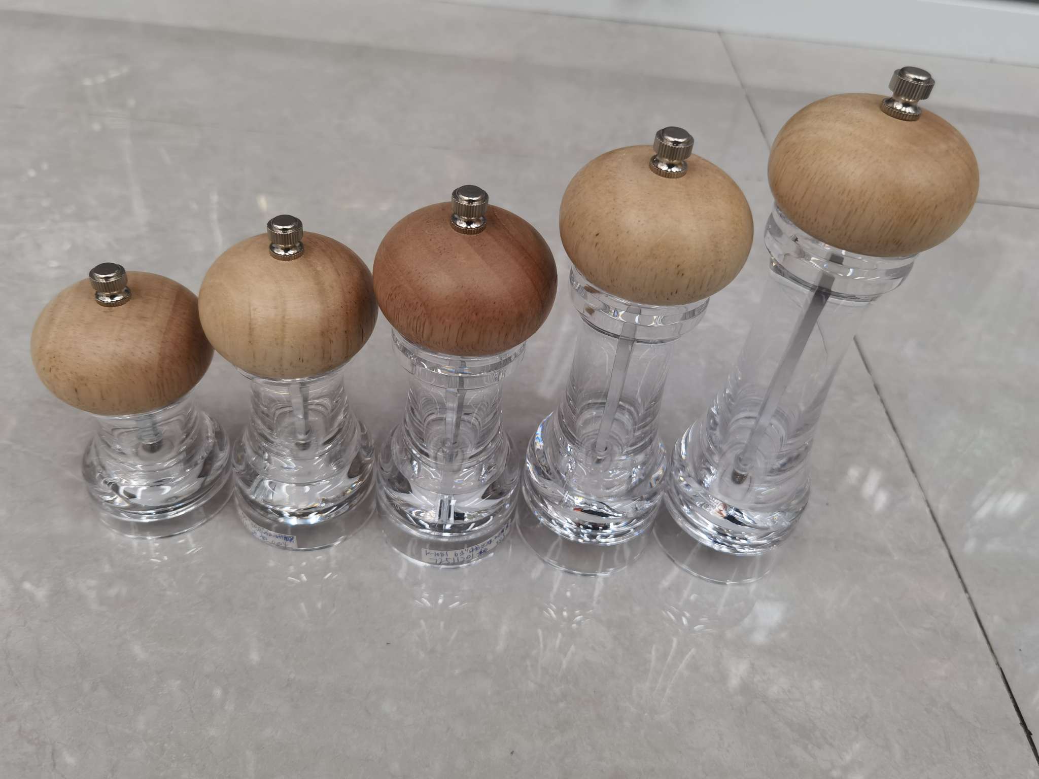 亚克力研磨器透明胡椒磨手动多用调味瓶花椒孜然胡椒香料研磨器木盖款