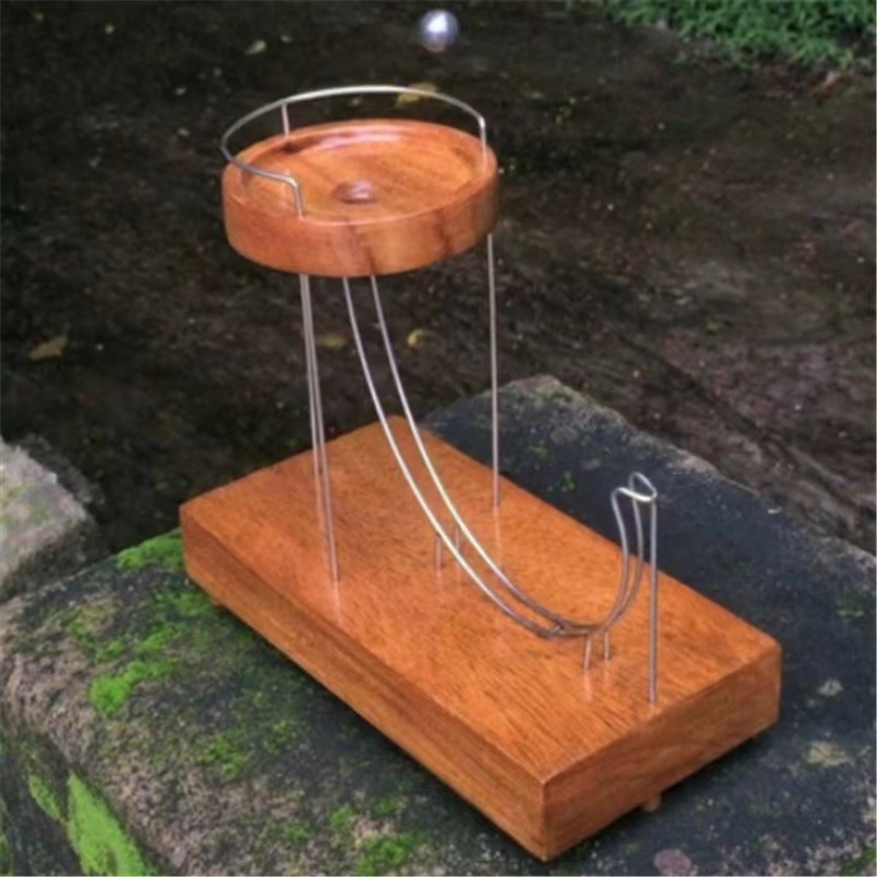 跨境新款Kinetic Art 木质永动机艺术摆件抛抛乐循环减压智能款