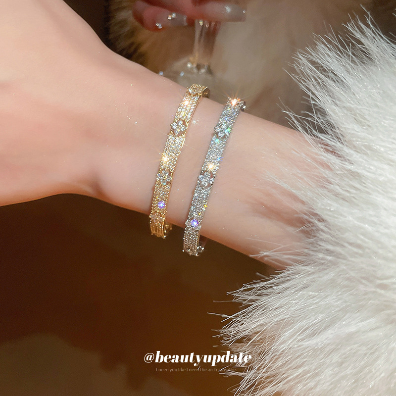 韩国锆石花朵手镯小众时尚简约百搭手环气质轻奢高级感手饰批发女