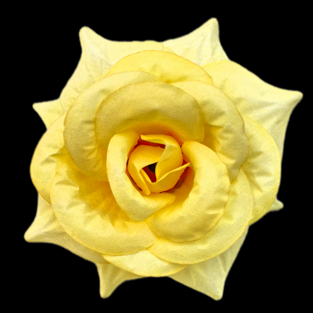 Semi-finished artificial flower pieces weighing jin flower, artificial rose, small four-corner rose, anti-real flower arrangement, artificial plant flower Application Scenario