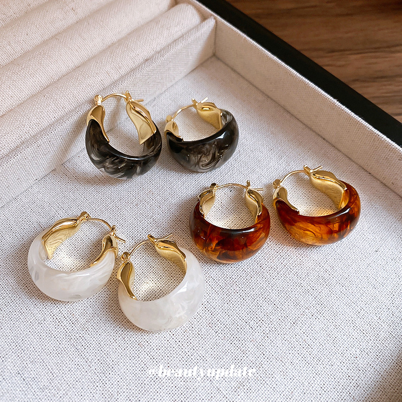 美拉德树脂u形耳扣复古小众百搭耳环时尚气质轻奢耳饰秋冬高级感