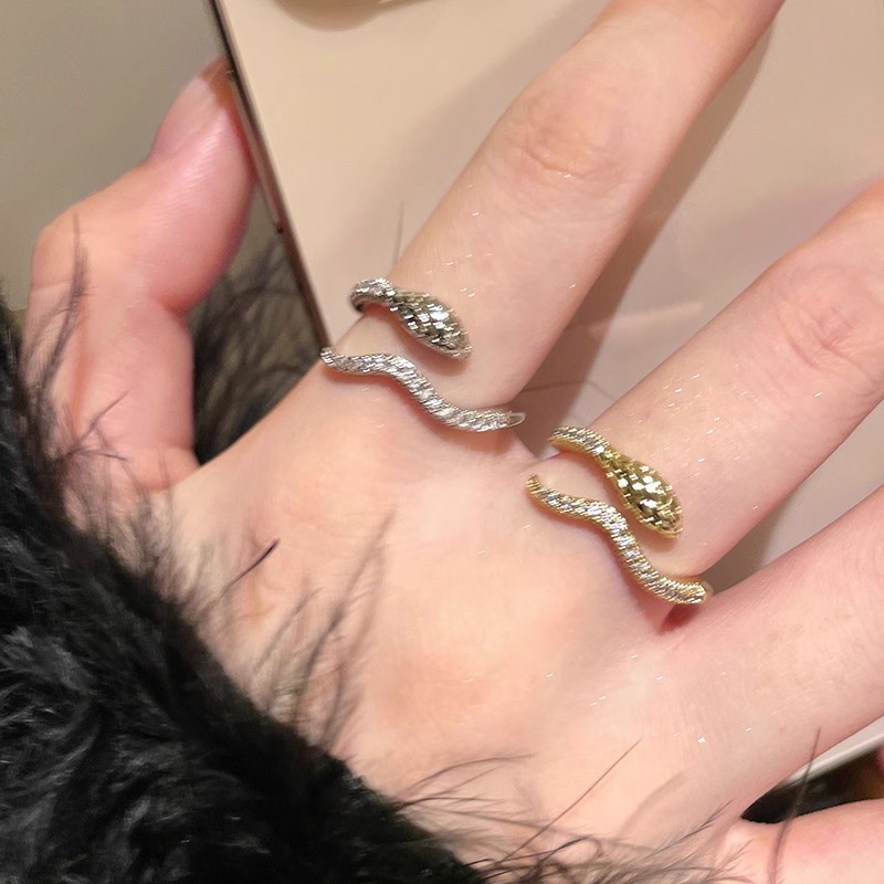 个性蛇形锆石开口戒指女小众设计高级感独特食指戒冷淡风百搭指环