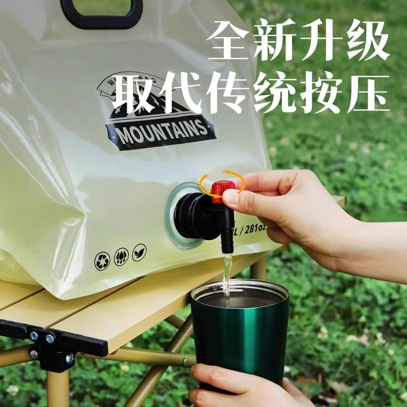 Outdoor portable 8L folding water bag for mountain climbing, tourism and camping, food-grade water storage bucket, large-capacity thickened water storage bag details Picture