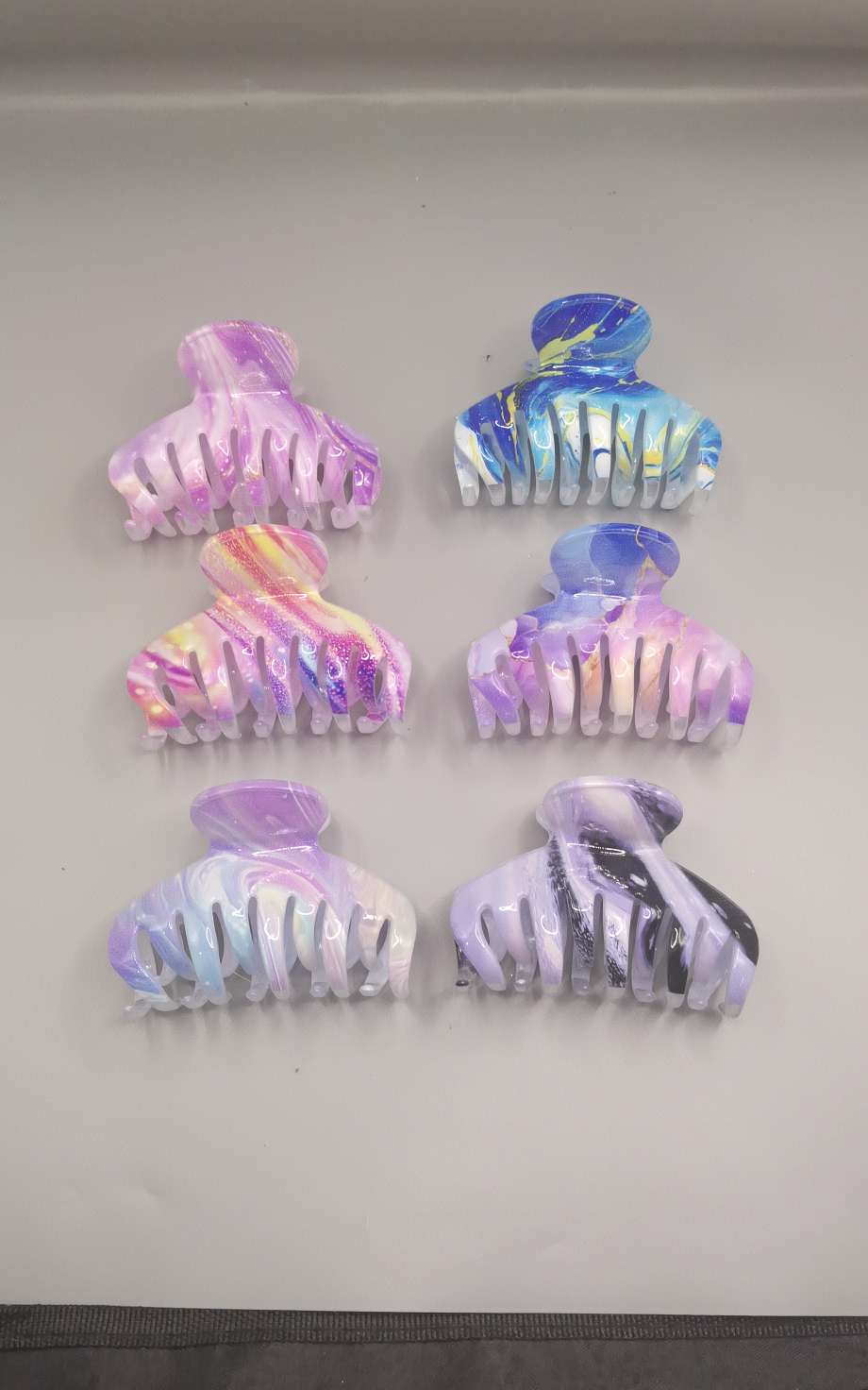 Cartoon printed plastic gripper hairpin Application Scenario