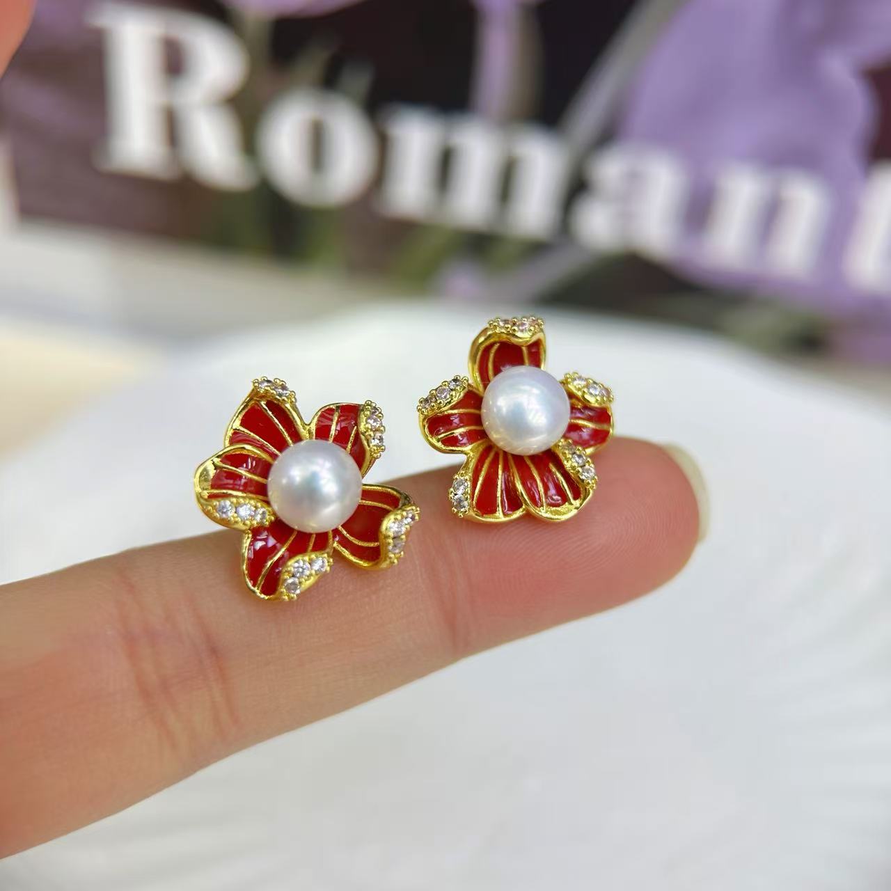 诸暨淡水珍珠耳钉女锆石镶嵌馒头珠耳钉红色系列彩色滴釉饰品批发珍珠项链珍珠项链详情图2