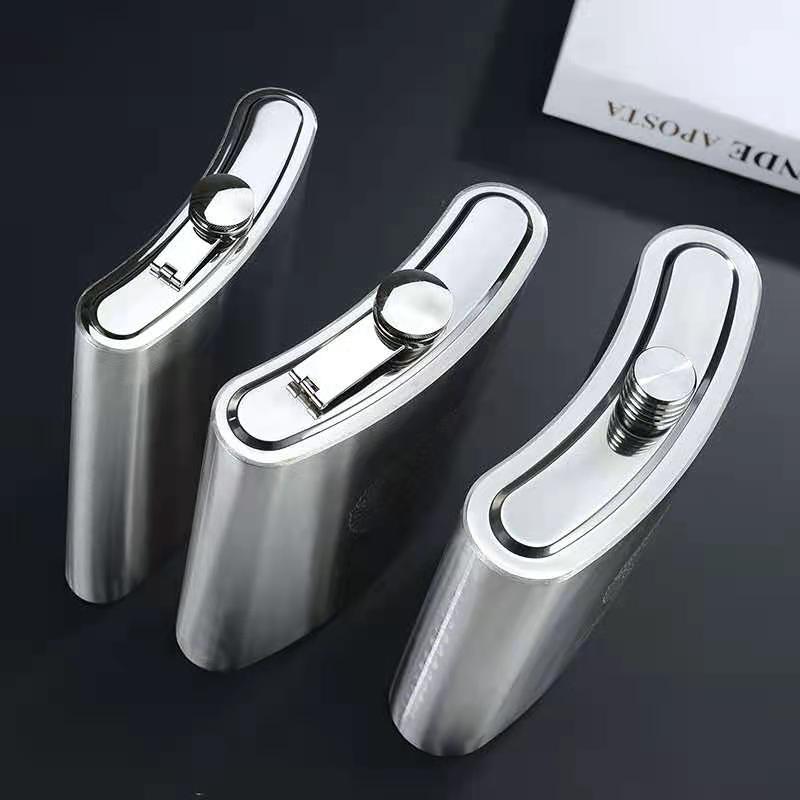 Wholesale of thickened stainless steel food-grade 304 small wine kettles, 1-10 jin, 70 thread outdoor portable flat water kettles Specification image