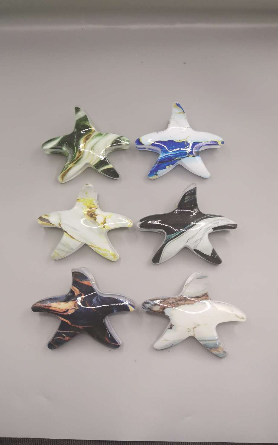 Cartoon printed plastic gripper hairpin detail image 5