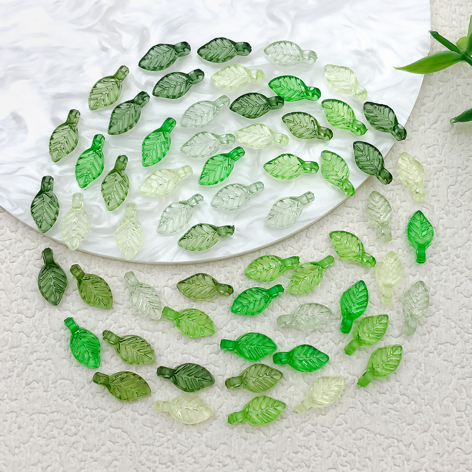 Acrylic mini green transparent small leaves, a variety of DIY handcrafted earrings and beaded jewelry accessories details Picture