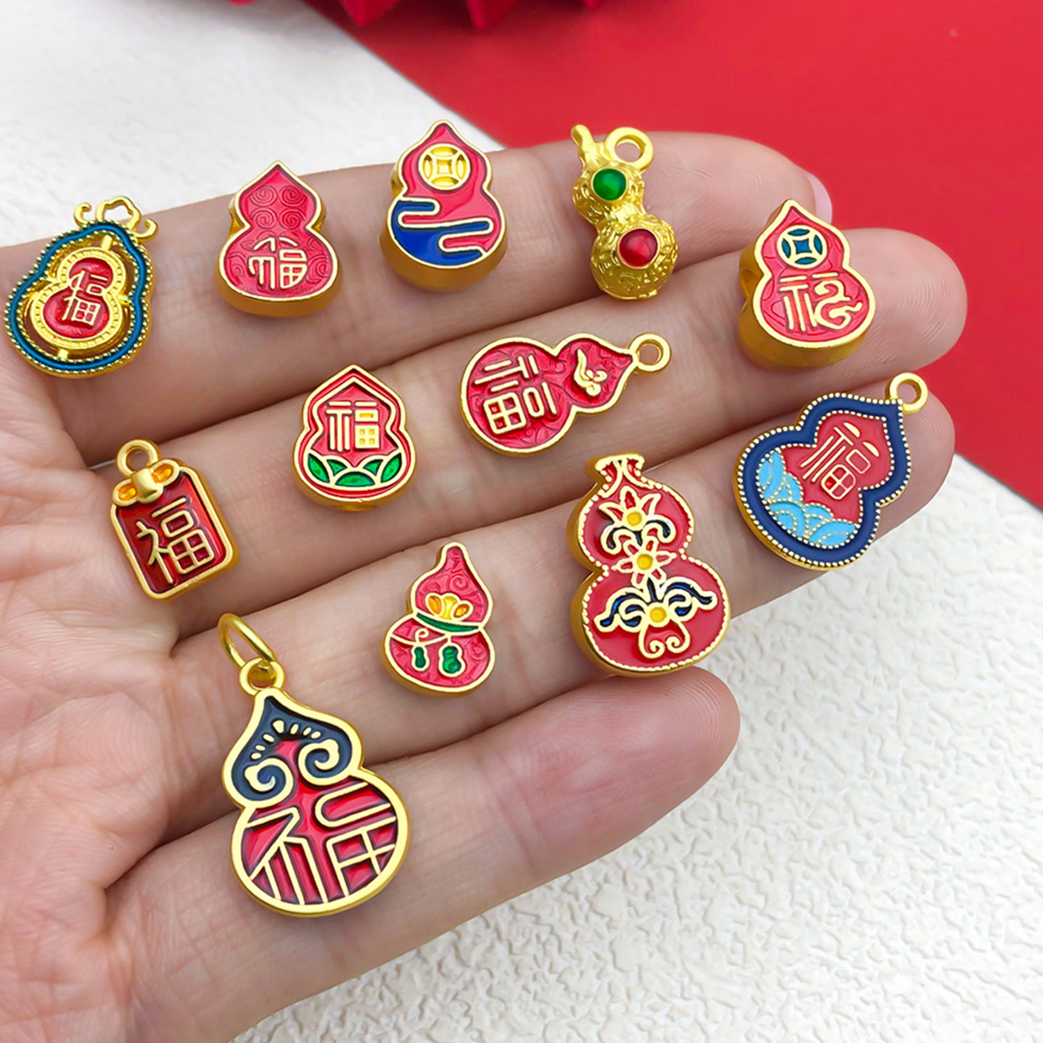 Chinese-style ancient-style golden gourd "Fu" character diy pendant necklace bracelet with beads, handcrafted beaded jewelry and blued accessories Specification image