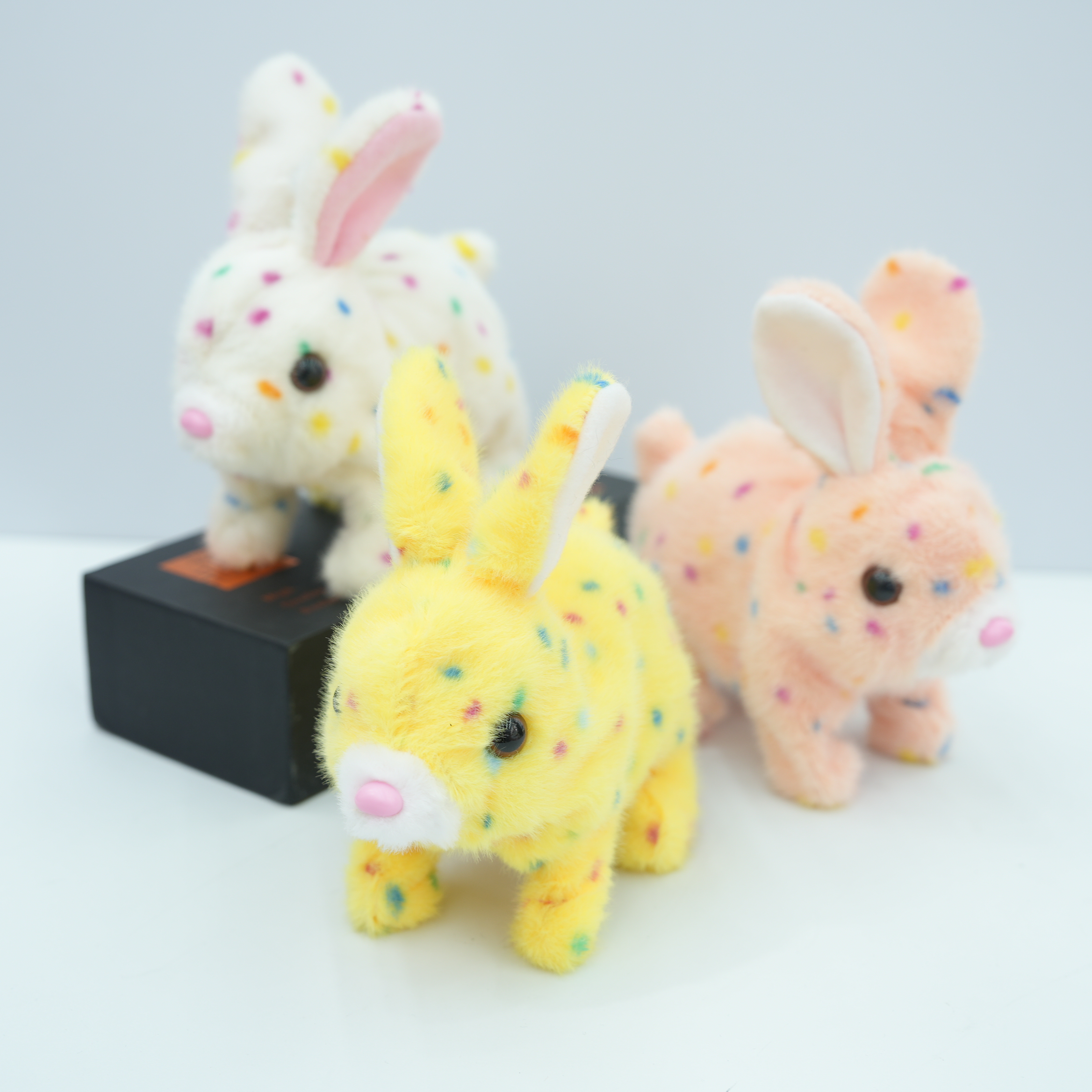 电动毛绒玩具兔子跨境爆款儿童玩具玩偶会走会叫会动耳朵电子宠物玩具玩偶批发外贸爆款仿真动物兔子