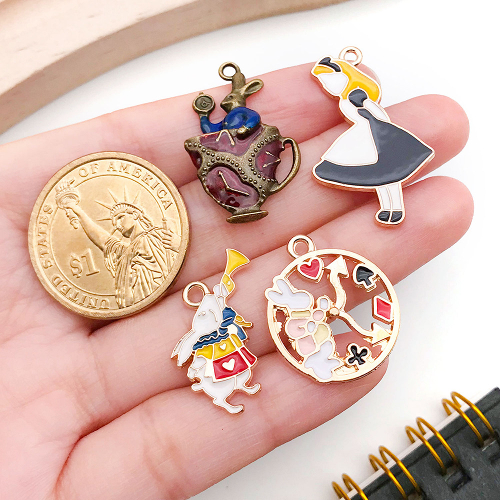 diy jewelry accessories, oil-dripping alloy small pendant, Alice series anime round piece bracelet necklace pendant Specification image