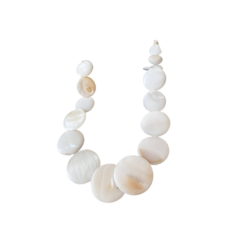 Summer women's high-end shell necklace, vacation-style, simple and fashionable collarbone chain, artistic, niche and versatile accessories wholesale Item Picture