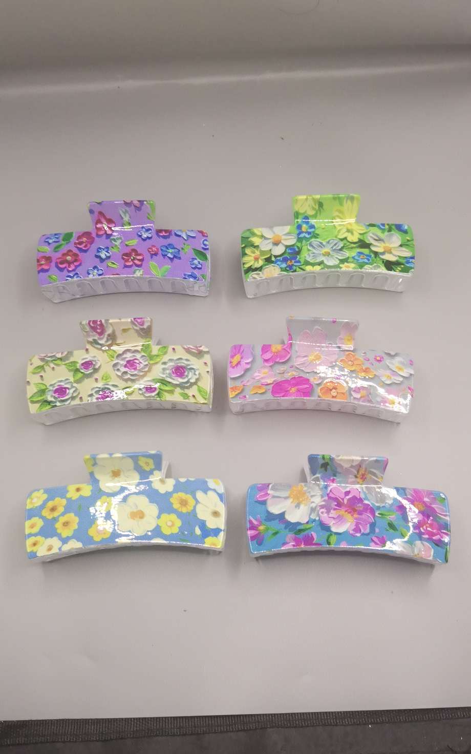 Cartoon printed plastic gripper hairpin detail image 4