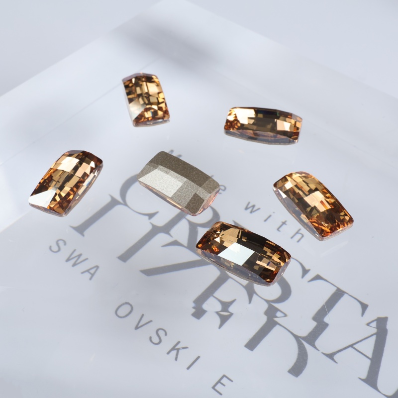 Huazi Champagne-colored pointed-bottom irregular-shaped diamond, Maillard diamond jewelry, Shijia nail art rectangular accessories, bulk retail and wholesale details Picture