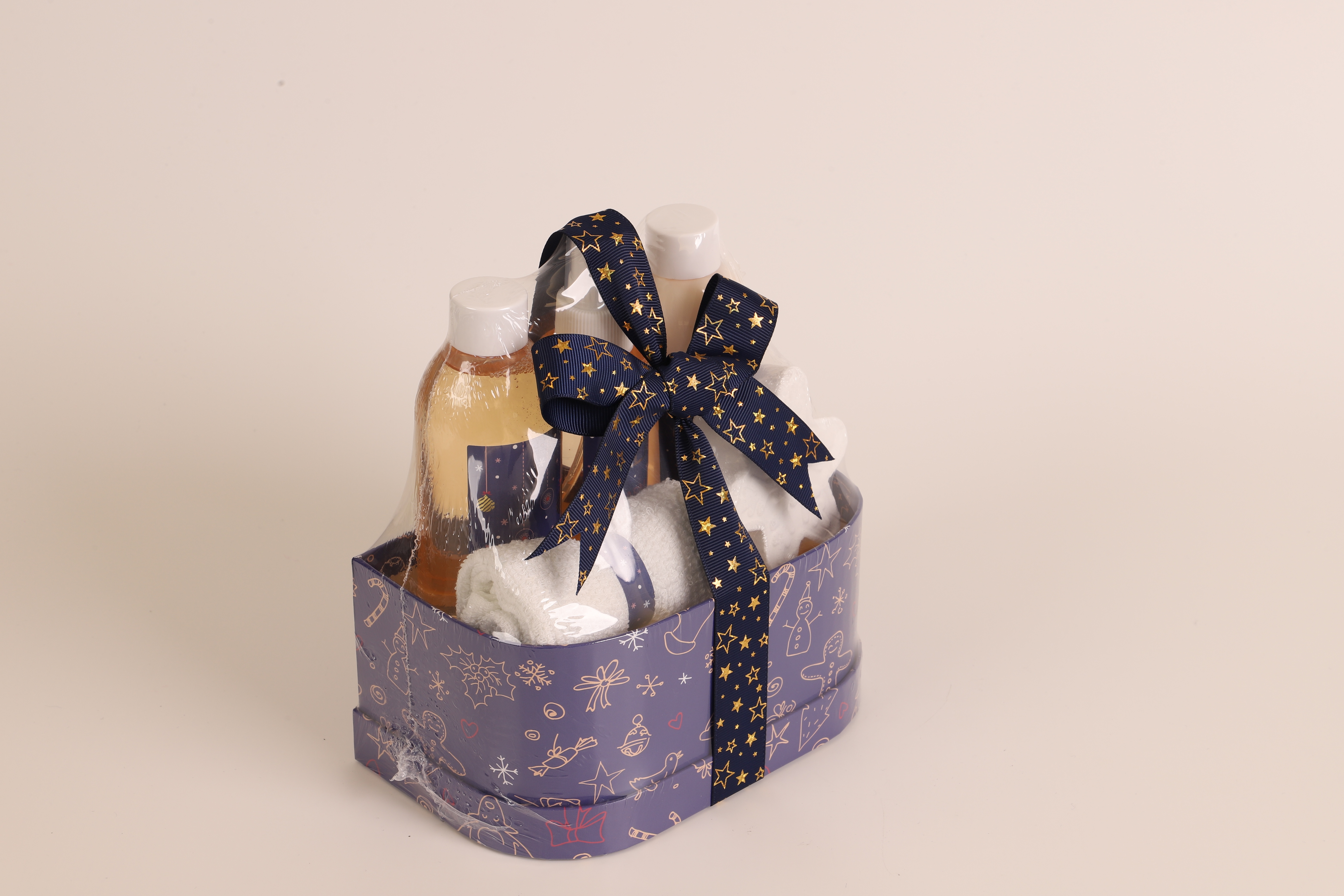 Christmas Element Gift Box set, personal care products, warm and practical gifts, body lotion, body wash, fragrance, explosive salt 5-piece set, towel set, factory direct sales Specification image