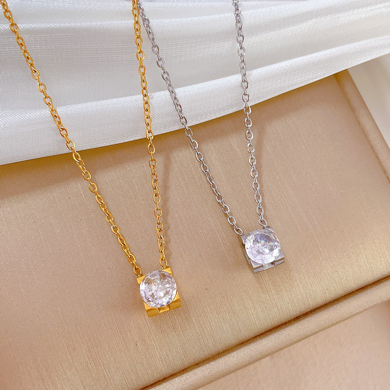【 All-titanium Steel 】 Square zircon minimalist style furnace, real gold necklace, female Instagram influencer collarbone chain accessory Application Scenario
