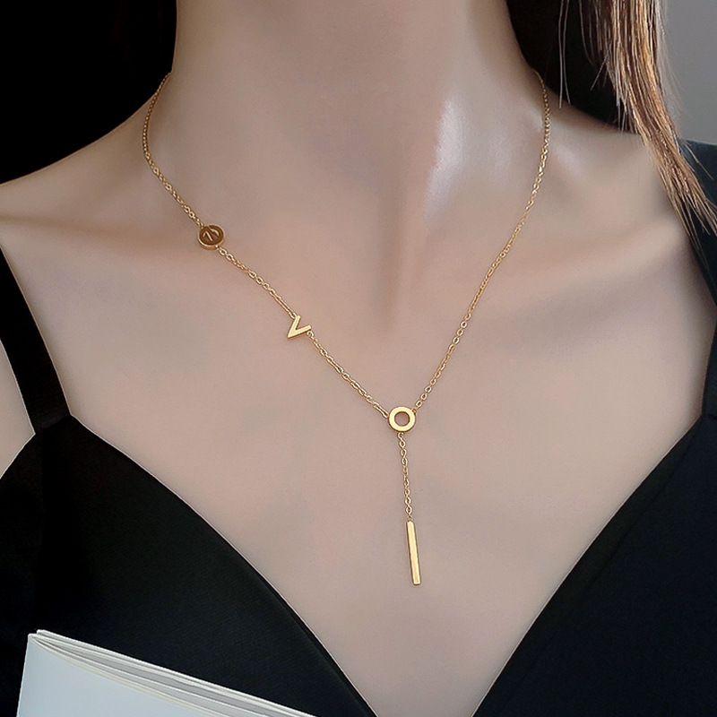 【 All-Titanium Steel 】LOVE Minimalist style couple stove, real gold necklace, female Instagram influencer collarbone chain accessory details Picture