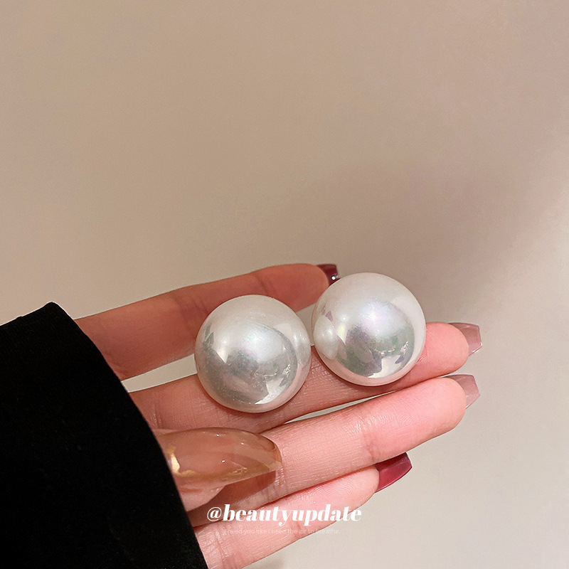 Silver needle, colorful light, large pearl geometric earrings, Korean simple French style, internet-famous stud earrings, versatile daily earrings for women Specification image