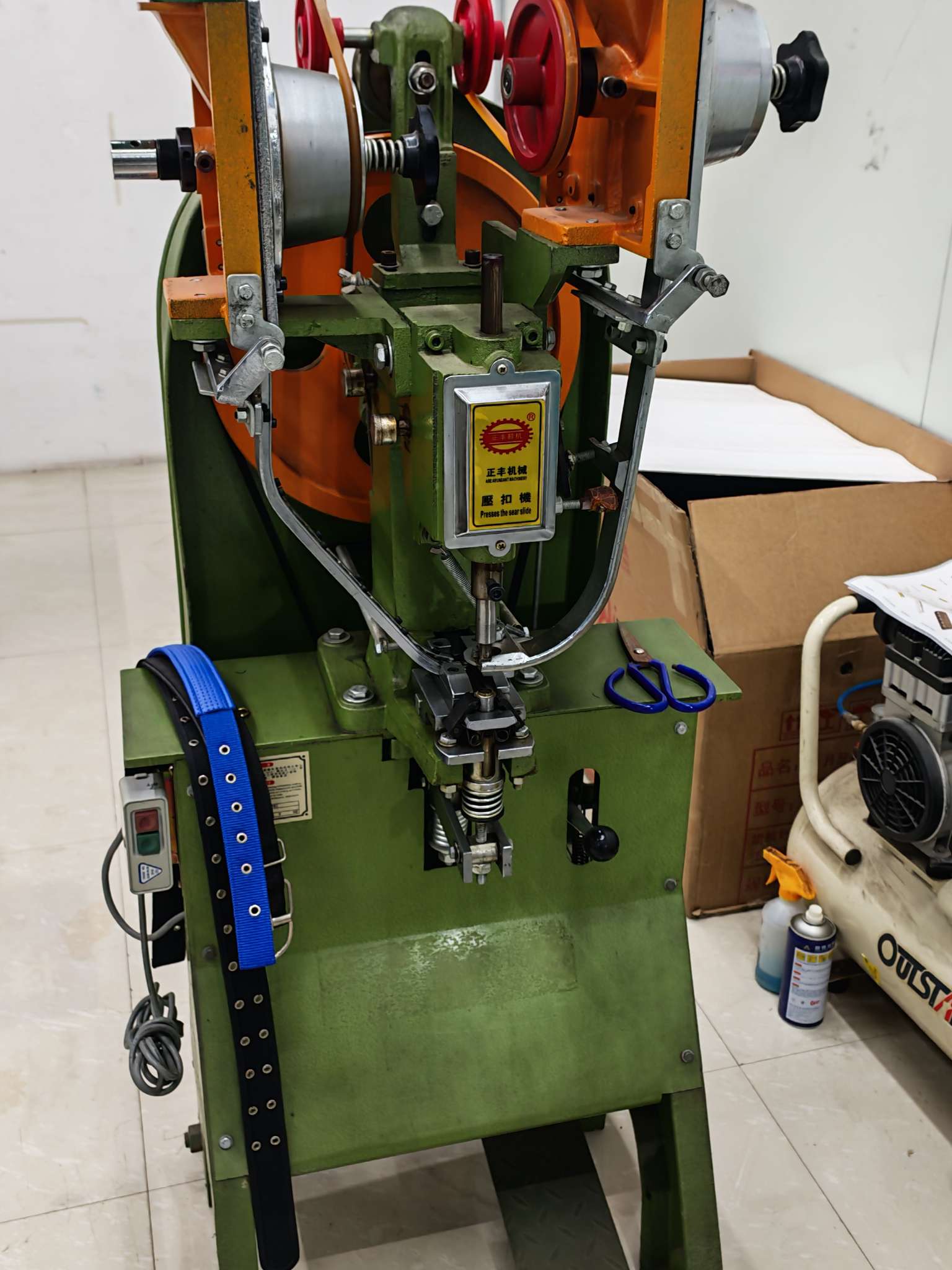 Automated crimping machinery and equipment, as well as hardware accessories and auxiliary materials. Application Scenario